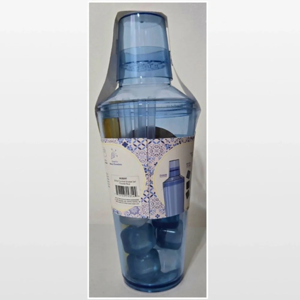 New Cocktail Shaker Set Reusable Ice Cubes Blue Plastic 31 Pieces NWT